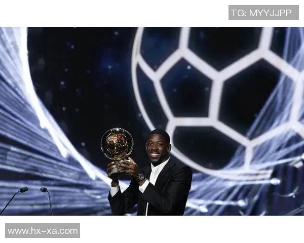 足球明星现场跳舞视频展现独特魅力与风采引发粉丝热议