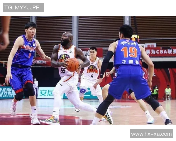 成都篮球队与西安篮球队赛后分析实力对比与战术总结 成都篮球队与西安篮球队赛后分析实力对比与战术总结