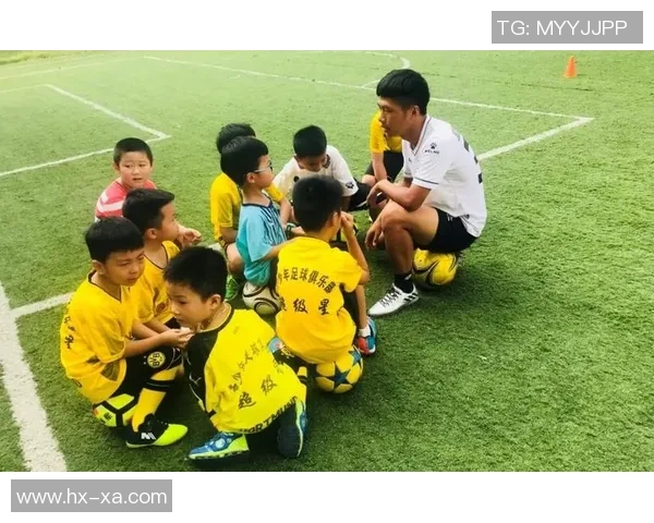 足球明星与熊孩子的奇妙冒险他们的友谊如何改变了彼此的生活 足球明星与熊孩子的奇妙冒险他们的友谊如何改变了彼此的生活