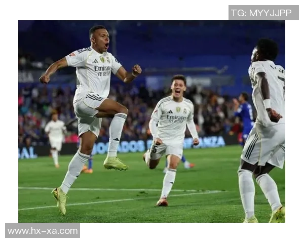 足球明星为何在赛场外频频爆发暴力行为的深层原因探讨 足球明星为何在赛场外频频爆发暴力行为的深层原因探讨